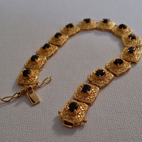 Luxurious Midnight Sapphire Bracelet - Picture 3 of 6